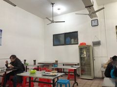 -高师傅特色米粉汤包(建设路店)