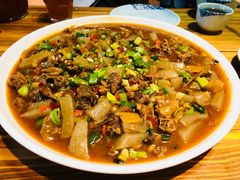 -自贡盐帮菜·玩辣餐厅(樱花园西街店)
