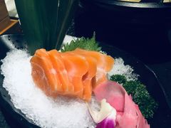 三文鱼刺身-桃太郎创作料理(大坪店)