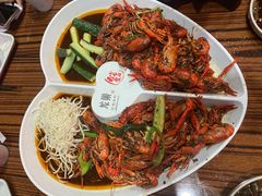 -龙巢盱眙龙虾·牛蛙·烧烤宵夜(八卦岭店)