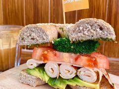 -Catch Bagel(芳草地店)