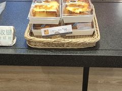 面包甜点陈列柜-85度C(东莞常平新南街店)