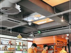 -鸣记脆皮烤鱼·海鲜烤鱼(三八广场店)