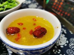 土鸡煲-国生茶庄·地道农家菜团建活动