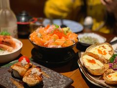 三文鱼火山丼-魔丼屋(日月光店)