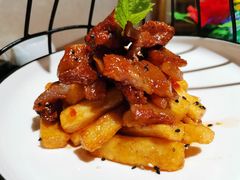 蜜汁肉烧山药-东来菜馆•手抓海鲜家常菜•海鲜锅贴(鸽子窝店)