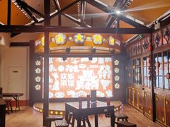 -欢乐茶馆·木马谣剧场(南京小西湖店)