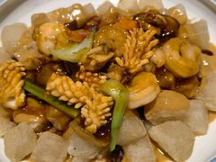 三鲜捞焖子-小镇大厨新概念复合中餐厅(万达广场大连高新店)