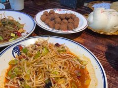-蓝田九大碗民俗食府(蓝田店)