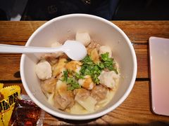 -手劲鱼丸馄饨铺(哈一百店)