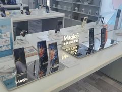 -荣耀授权专卖店(黄浦浙江中路店)