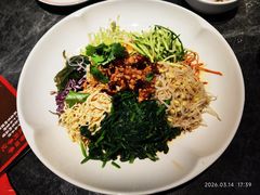 大嫂盆盆菜-李记饺子·熏酱东北菜(欢乐谷店)