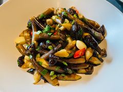 炒小黑鸡枞-半山腰·云南菜(侨福芳草地店)