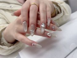 -尤米一站式美甲美睫