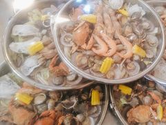 -鑫渔港海鲜本地菜·山海关浑锅(东戴河店)
