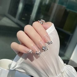 -悦指间美甲美睫