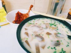 -津津老鸭粉丝馆(正东路店)