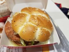 -麦当劳(轻轨曹杨路店)