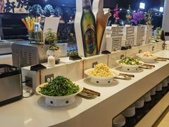 -涨巢·潮玩水疗局