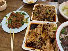 -朱大嘴肥肠血旺(福字街店)