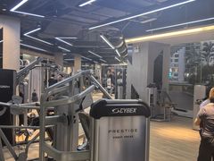 -威克健身游泳(万菱汇店)