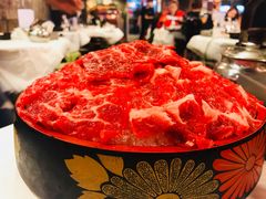 -鲜入围煮花胶鸡海鲜火锅