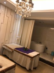 -悦芳庭美肤美体品牌集合店