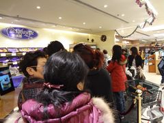排队-老佛爷饼店