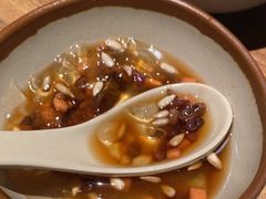 -野山舂·贵州现舂酸汤火锅(鸿通城店)