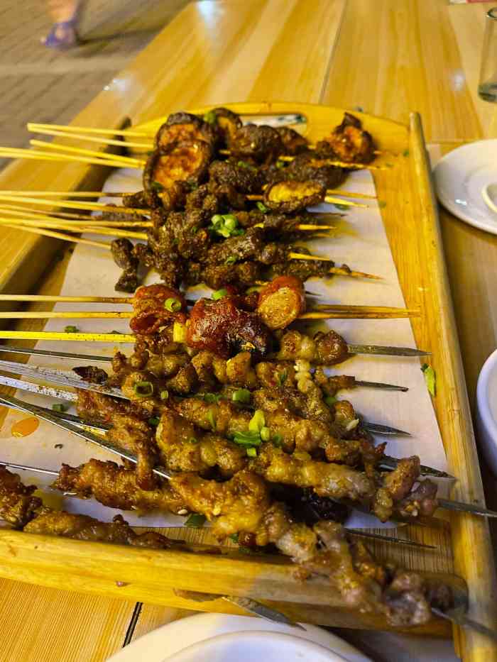 燧人氏烧烤-"小区门口的一家店,名字很是奇特!自打开.