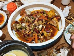 -东来菜馆•手抓海鲜家常菜•海鲜锅贴(鸽子窝店)