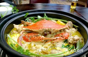 Golden Crab-Steamed Chicken