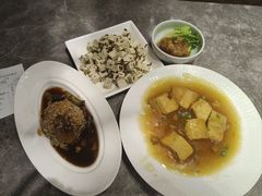 -闫府私房菜(恒隆店)