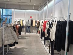 -美特斯邦威(新天地购物中心店)