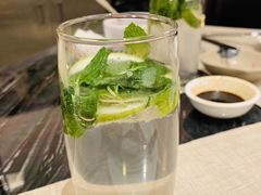 -东方红海鲜百汇(国际大厦店)