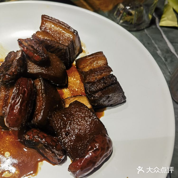 据说老板是原来国航的，所以感觉服务员整体都挺漂亮的！