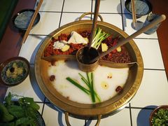 -三耳火锅(洪崖洞店)