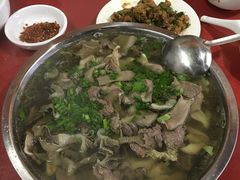-谢老五跷脚牛肉·非遗传承店