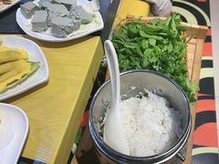 -四季喧黔味豆米火锅(万达广场店)