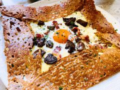 鸡蛋蘑菇熏肉荞麦可丽饼-RAC BAR(安福路店)