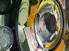 -哈哈碳都·牛肋条无限自助烤肉(台江万达店)