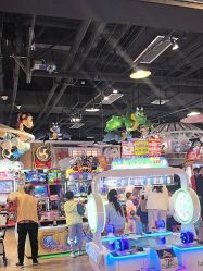 -卡通尼乐园(新达汇三林店)