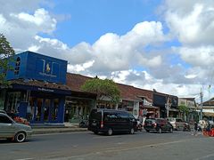 -乌布德传统市场