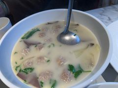 牛腩鸭血小馄饨-花园茶楼(兴城西路店)