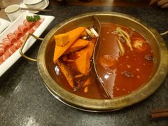 -小天鹅火锅·一线江景洪鼎旗舰店(洪崖洞店)