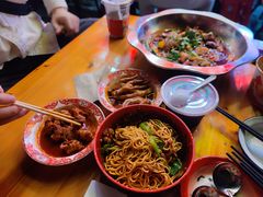 成都担担面-爆炸头阿姨小四川正宗川味小吃(无任何分店)
