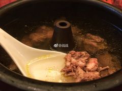 云南原味蒸汽汽锅鸡-民族饭店-四季餐厅