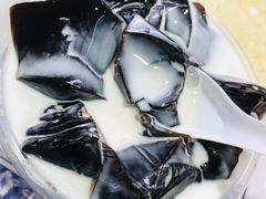 椰汁龟苓膏-百花传统甜品店(原址店)