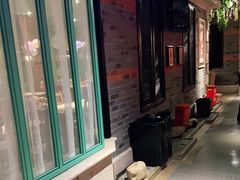 -沪小胖小龙虾(淮海中路旗舰店)