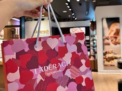 -Laderach 莱德拉(上海环贸iapm店)